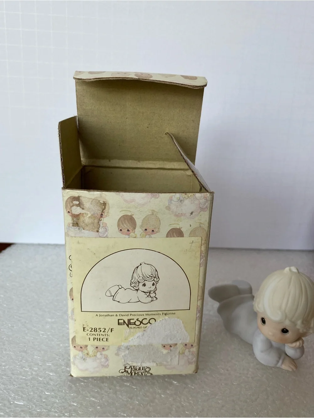 Vintage 1983 Precious Moments E-2852/F Baby Figurine 